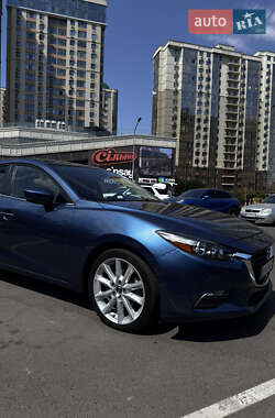 Седан Mazda 3 2016 в Одесі