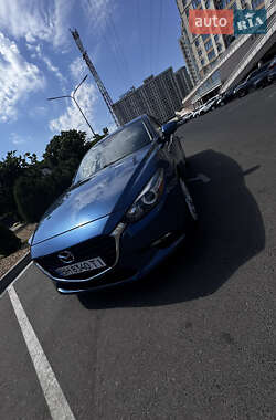 Седан Mazda 3 2016 в 