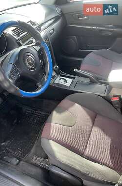 Седан Mazda 3 2004 в Киеве
