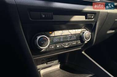 Седан Mazda 3 2014 в 