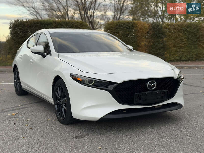 Хэтчбек Mazda 3 2020 в Киеве