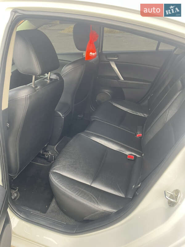 Седан Mazda 3 2011 в Днепре фото 5 Седан Mazda 3 2011 в Днепре