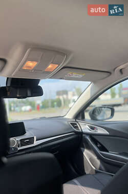 Хэтчбек Mazda 3 2017 в 