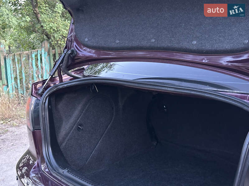 Седан Mazda 3 2006 в Запоріжжі