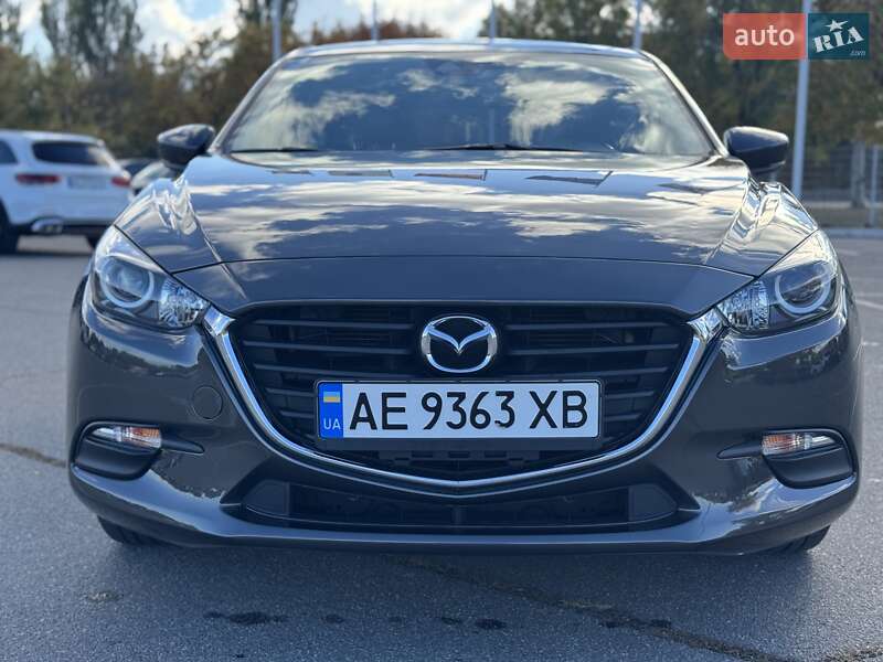 Хетчбек Mazda 3 2017 в Дніпрі фото 2 Хетчбек Mazda 3 2017 в Дніпрі