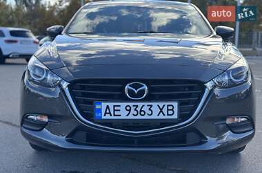 Хэтчбек Mazda 3 2017 в 