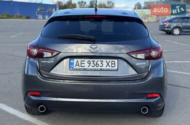 Хэтчбек Mazda 3 2017 в 