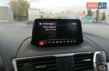 Седан Mazda 3 2017 в 