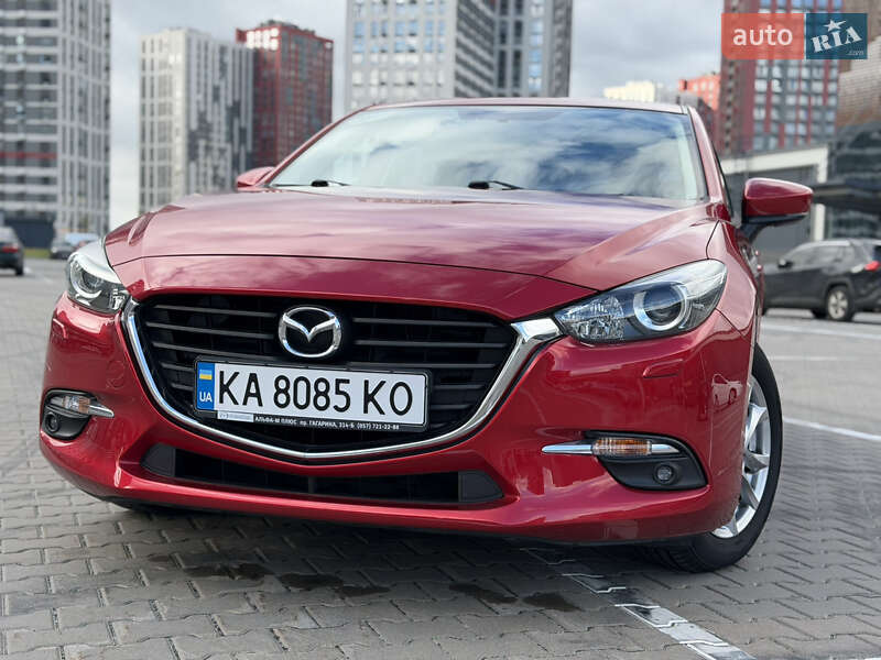 Седан Mazda 3 2017 в Києві