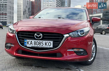 Седан Mazda 3 2017 в 