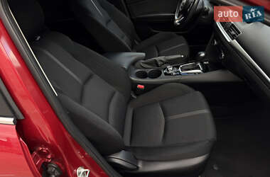 Седан Mazda 3 2017 в 