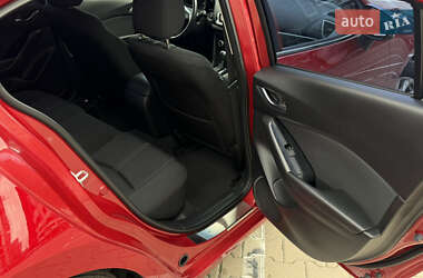 Седан Mazda 3 2017 в 