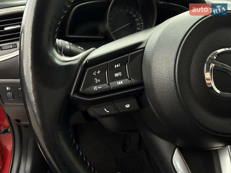 Седан Mazda 3 2017 в Києві