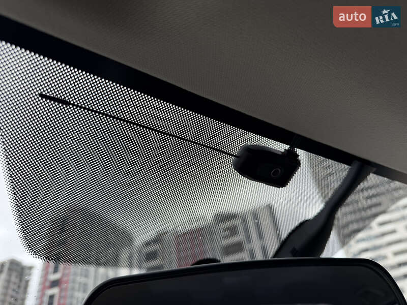 Седан Mazda 3 2017 в Києві