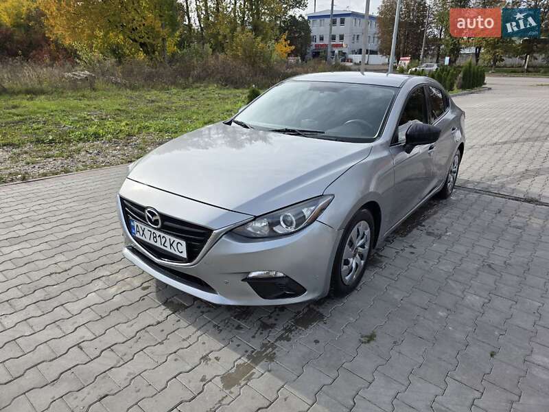 Седан Mazda 3 2016 в Тернополе