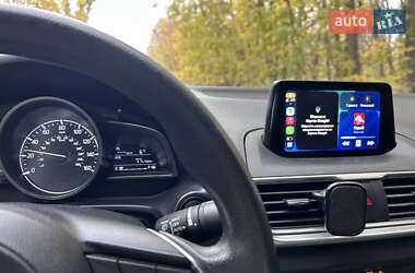 Седан Mazda 3 2017 в 