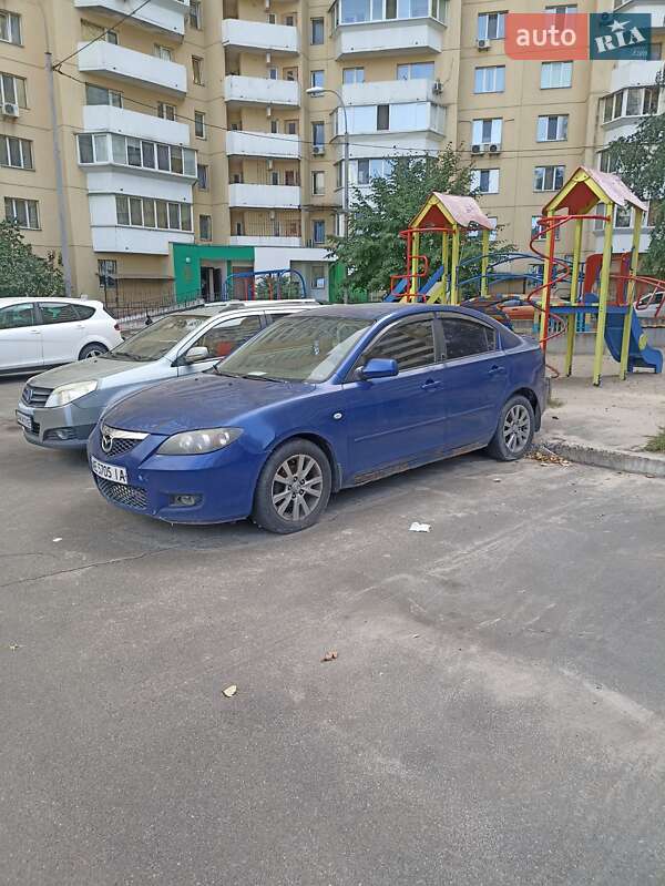 Седан Mazda 3 2006 в 