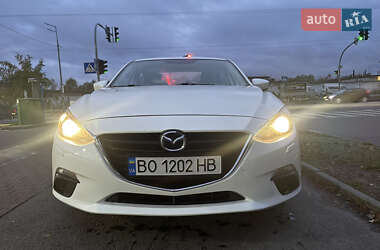 Седан Mazda 3 2015 в 