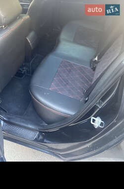 Седан Mazda 3 2006 в 