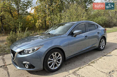 Седан Mazda 3 2016 в 