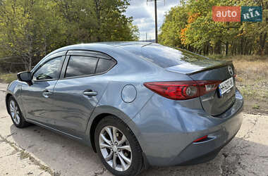 Седан Mazda 3 2016 в 