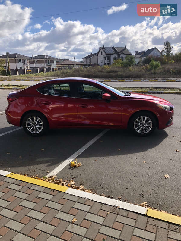Седан Mazda 3 2016 в Киеве