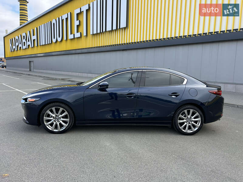 Седан Mazda 3 2020 в Киеве