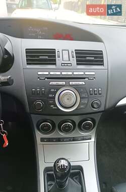 Хэтчбек Mazda 3 2009 в 