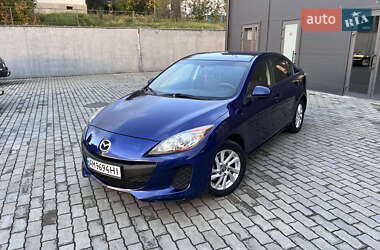 Седан Mazda 3 2013 в 