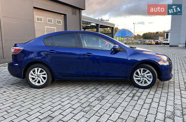 Седан Mazda 3 2013 в 