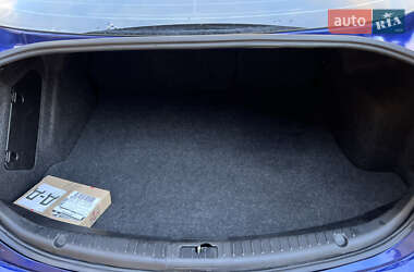 Седан Mazda 3 2013 в 