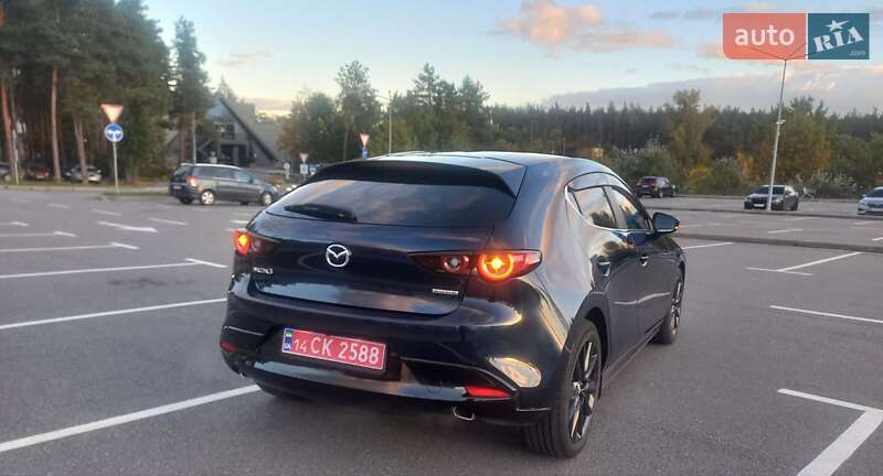 Хэтчбек Mazda 3 2024 в Киеве