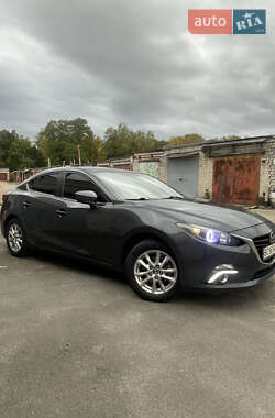 Седан Mazda 3 2015 в Чернигове