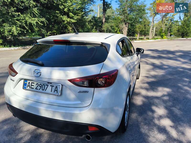 Хэтчбек Mazda 3 2014 в Никополе