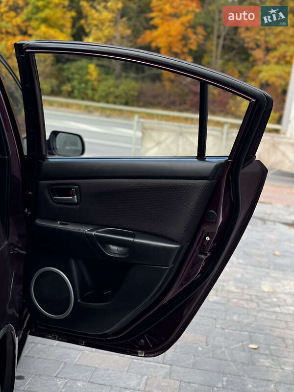 Седан Mazda 3 2007 в Тернополе