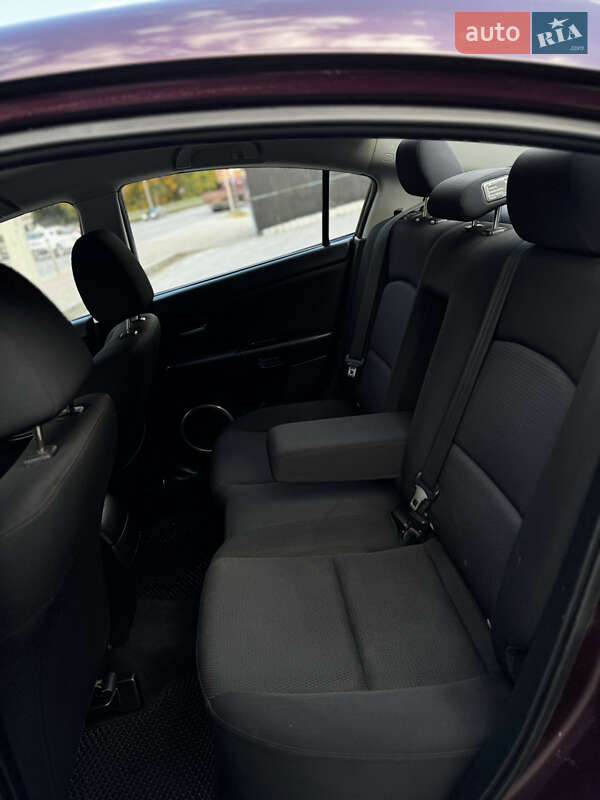 Седан Mazda 3 2007 в Тернополе