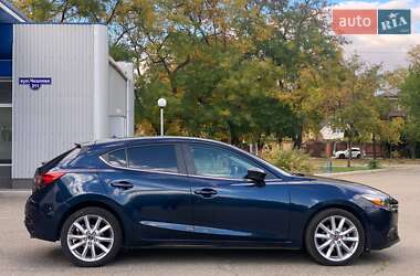 Хэтчбек Mazda 3 2017 в 