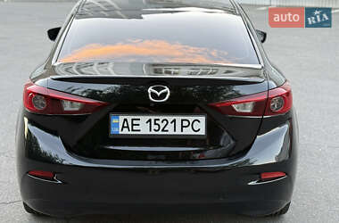 Седан Mazda 3 2016 в 