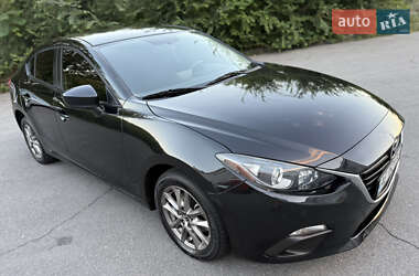 Седан Mazda 3 2016 в 