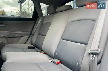 Хэтчбек Mazda 3 2004 в 