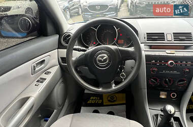 Хэтчбек Mazda 3 2004 в 