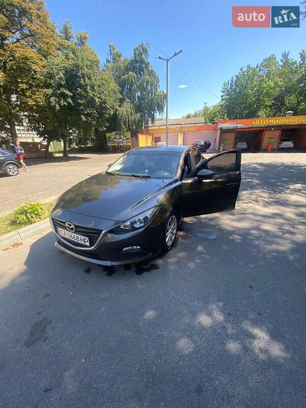 Седан Mazda 3 2013 в Черкассах