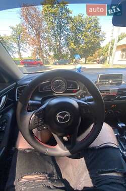 Седан Mazda 3 2013 в 