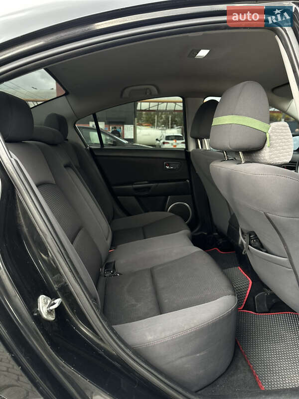 Седан Mazda 3 2009 в Львове