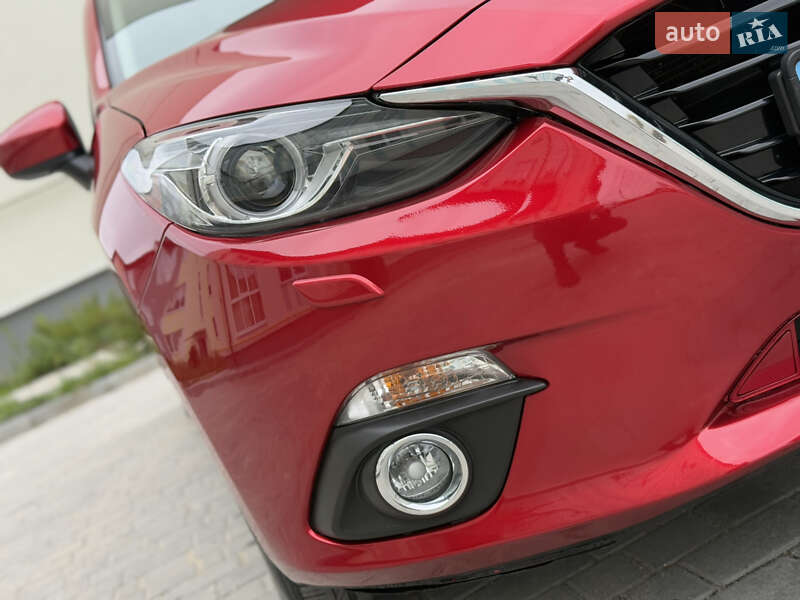 Седан Mazda 3 2014 в Виннице