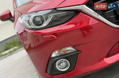 Седан Mazda 3 2014 в 