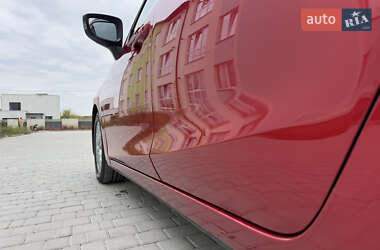 Седан Mazda 3 2014 в 