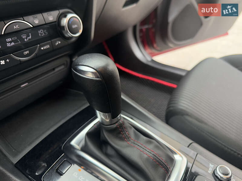 Седан Mazda 3 2014 в Виннице
