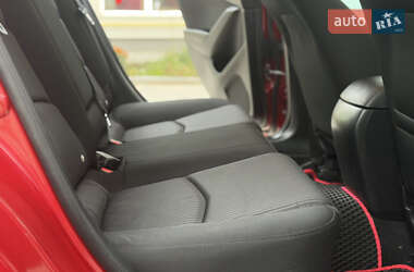 Седан Mazda 3 2014 в 