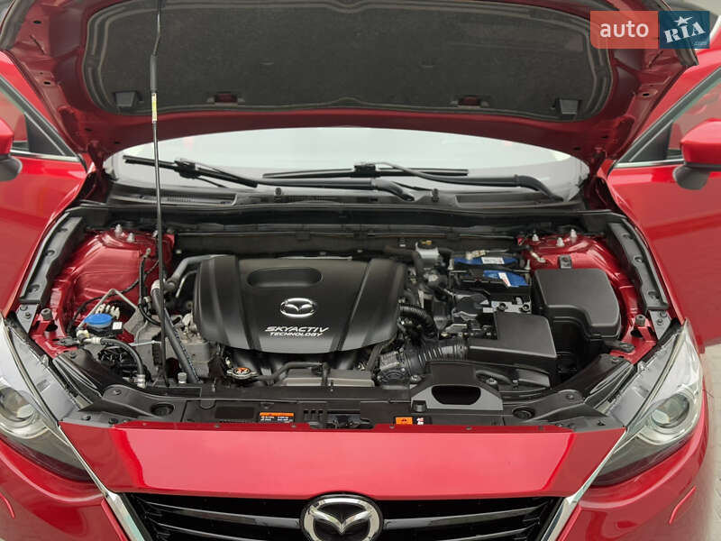 Седан Mazda 3 2014 в Виннице